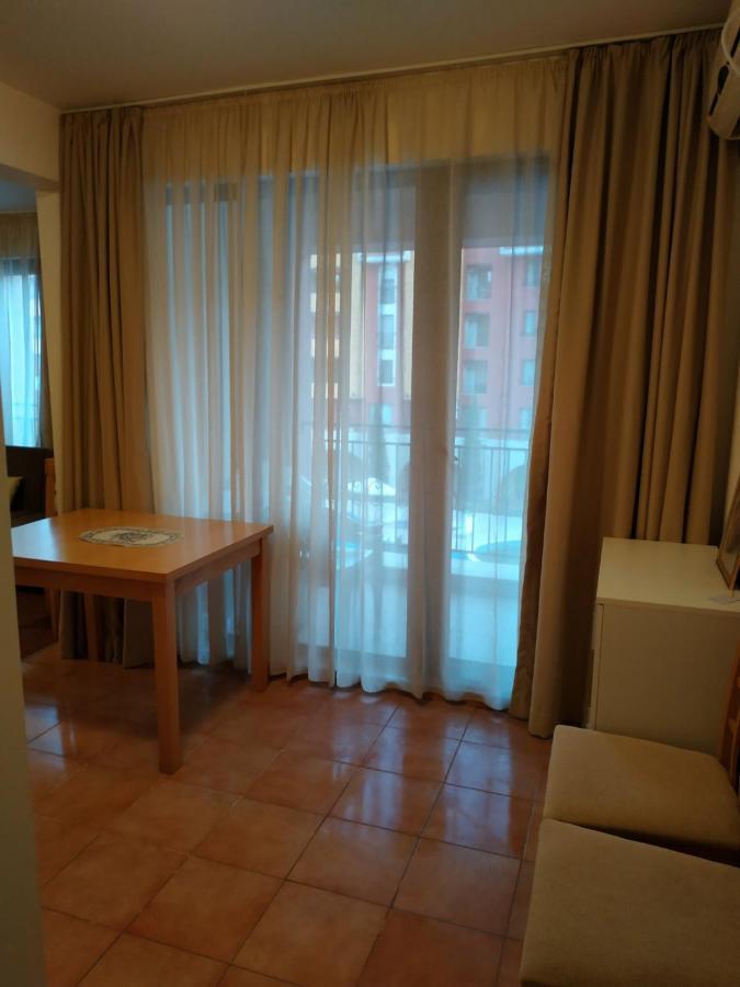 אהלוי Quiet, Relax And Sand Beach Place With 4Star Service מראה חיצוני תמונה